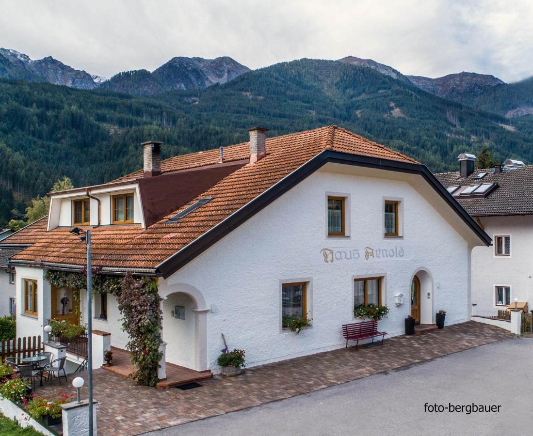 Haus Arnold - Privatzimmer Und Ferienwohnungen Sillian Exterior foto