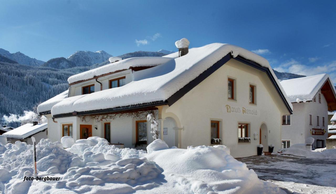 Haus Arnold - Privatzimmer Und Ferienwohnungen Sillian Exterior foto